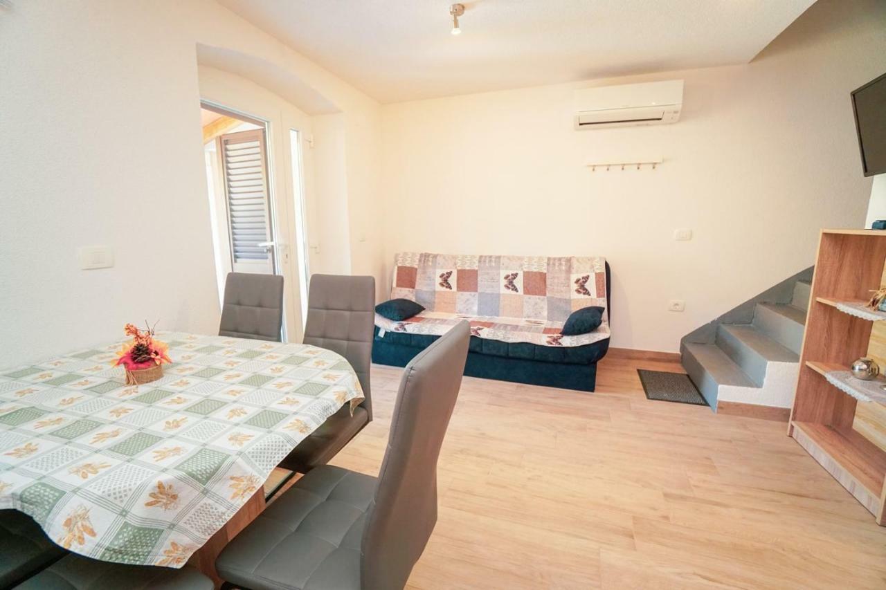 Linda Apartments Zambrattia Savudrija Exteriér fotografie